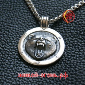 Медальон Медведь